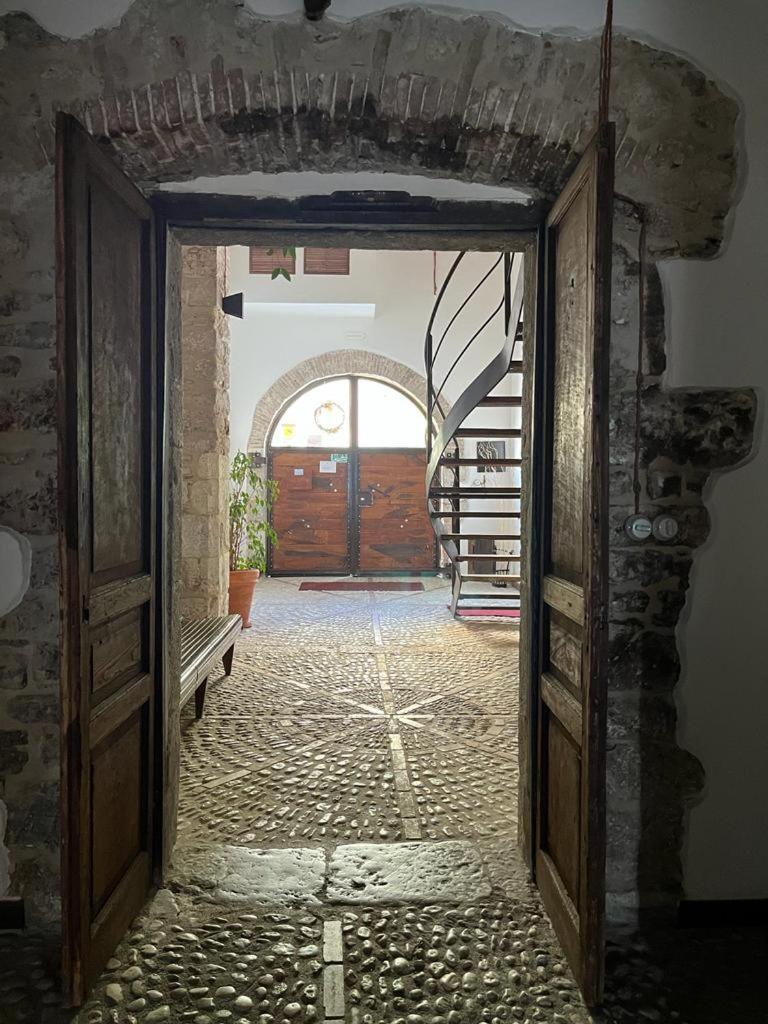Domus Vela Bed & Breakfast Fornelli Екстериор снимка